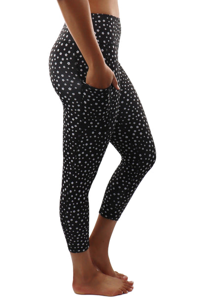 5304 - The Spring Floral Cell Pocket Capri - Black & White