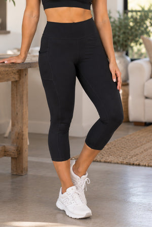 4306 - The Perfect Pocket Capri/Black