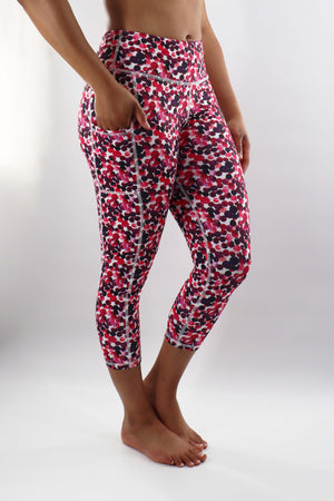 3213 - The Watercolor Perfect Pocket Capris - Pink/ White - FINAL SALE